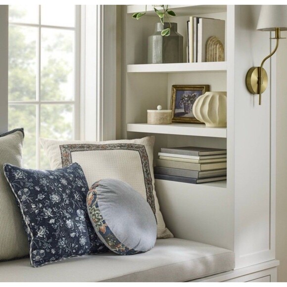 Threshold Studio McGee Square Pillow Navy Allover Floral Throw Cushion NEW - Picture 2 of 8